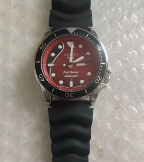 朋友送的手表 我没有带手表的习惯所以出了