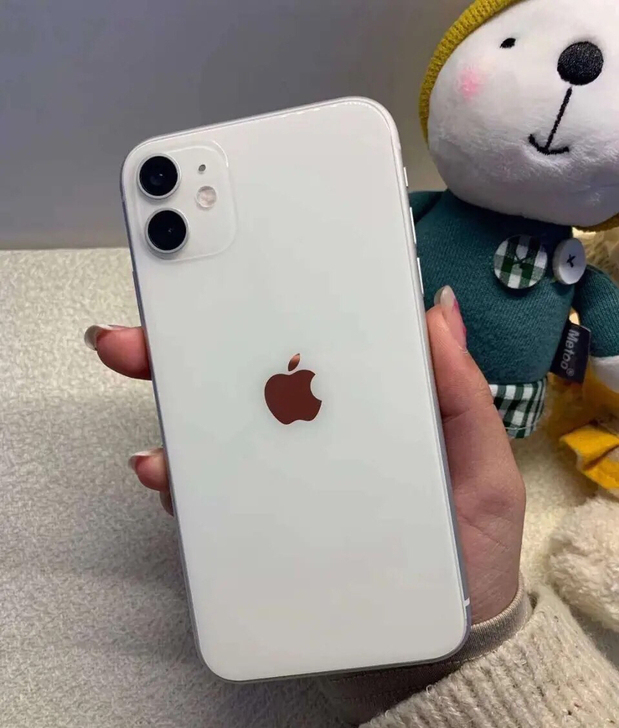 自用苹果11 白色 在保 配件齐全 1...