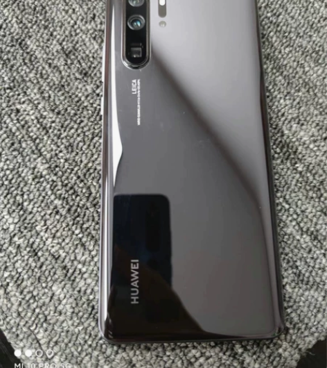 华为p2049Pro  8+128  黑色...