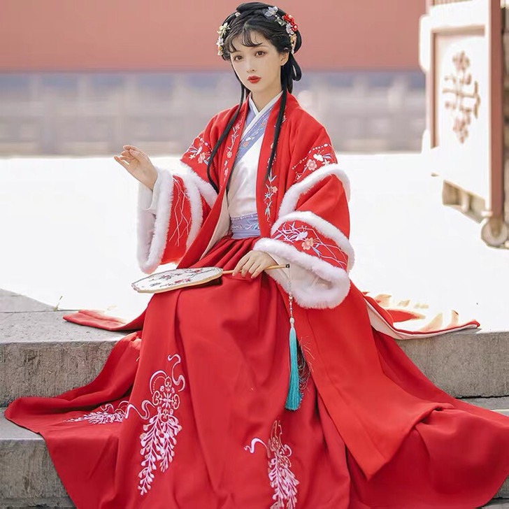 慕雪橙橙 原创汉服女秋冬汉元素毛呢大衣改良...