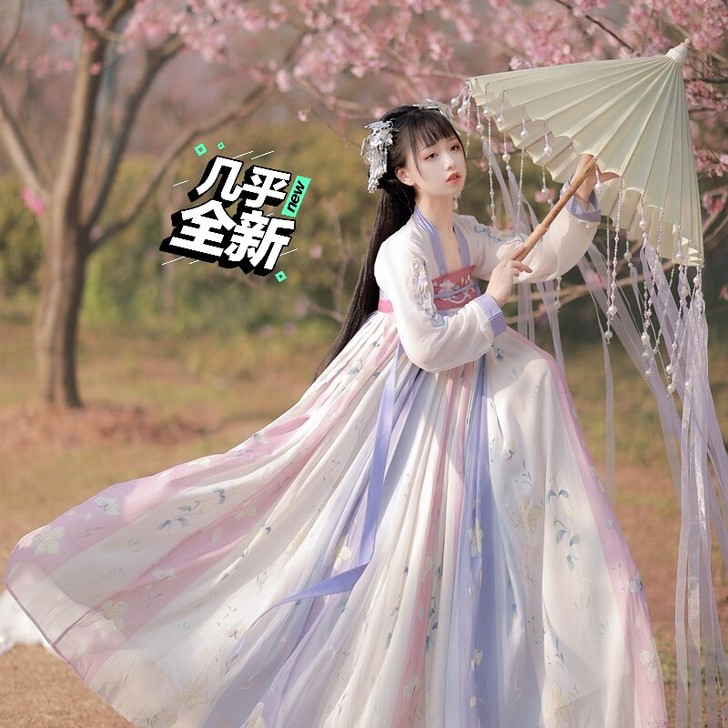 茗月萱樱落汉服，齐胸襦裙套装，有刺绣，适合...