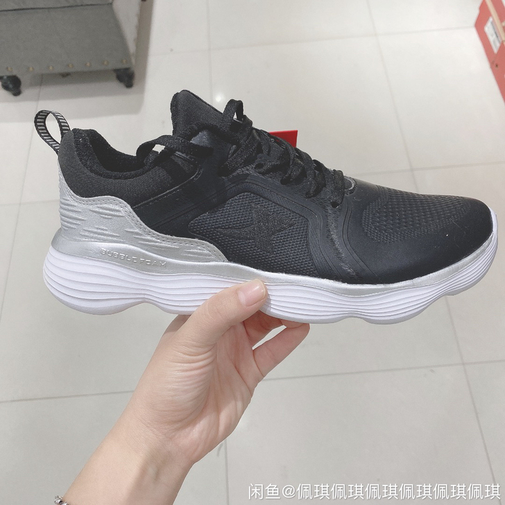 特步男鞋运动鞋皮面全新正品尺码齐全