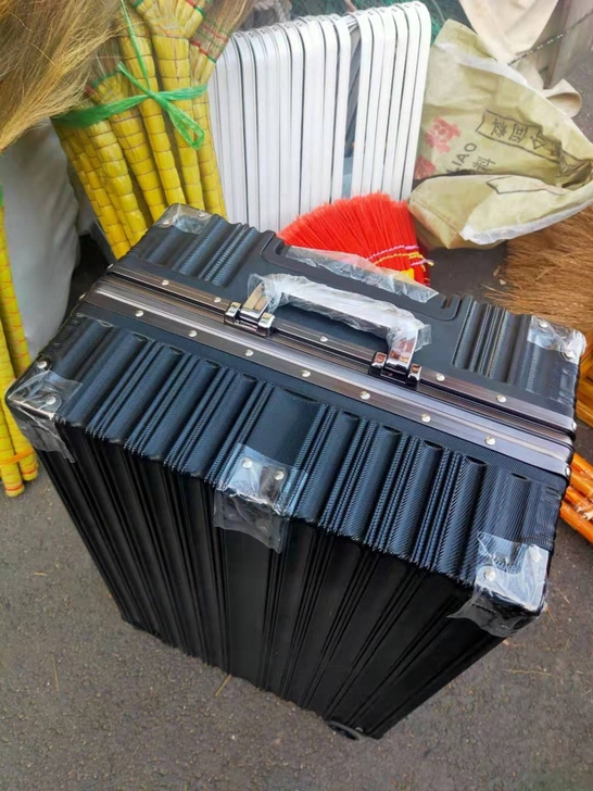 就剩下5个了，正品升级铝框行李箱万向轮静音...