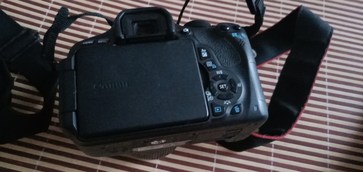 闲置相机，没用过几次，需要的喊我