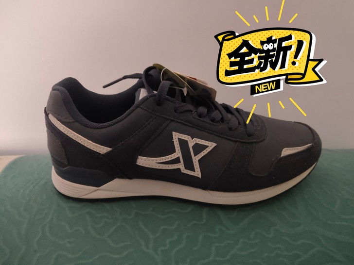 特步正品36码一双，男女都适合实体店倒闭剩...