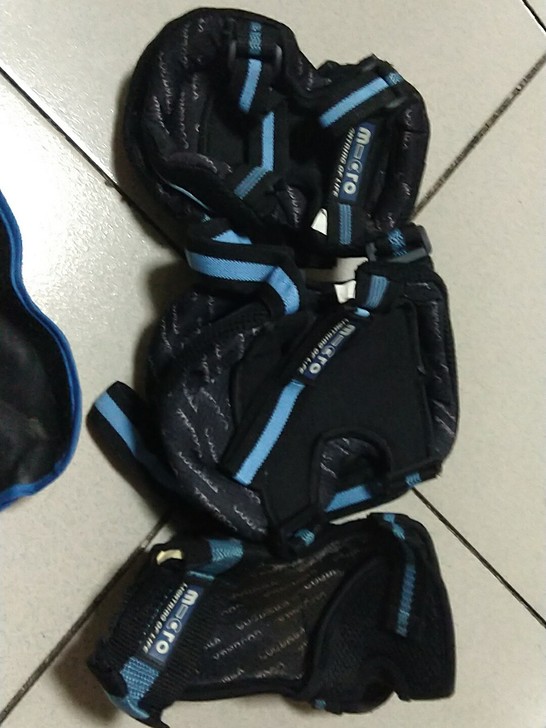 米高micro 轮滑护具 L码 9成新米高...