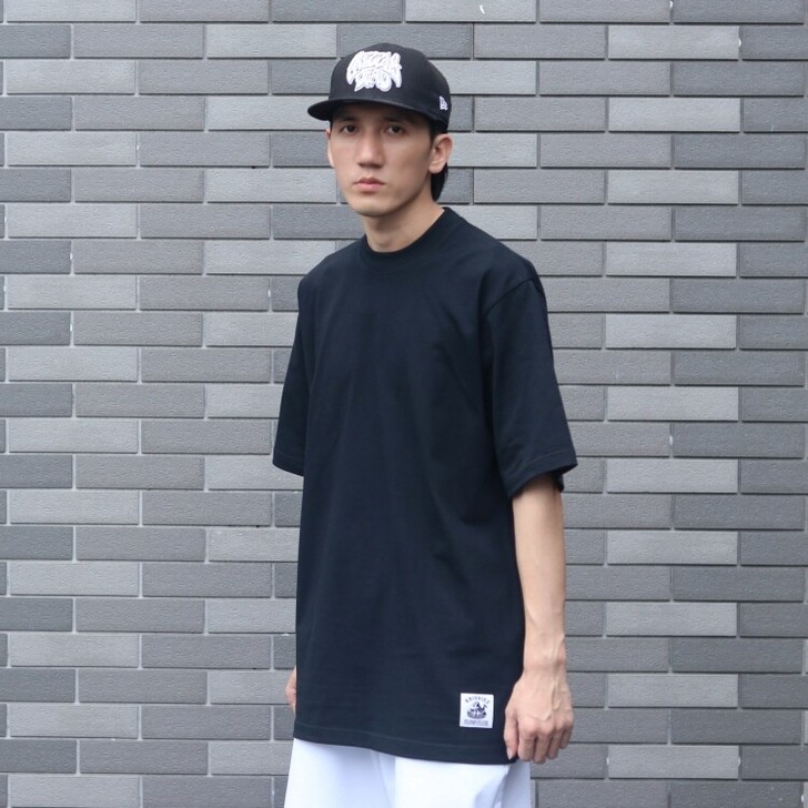 黑色短袖 8新  男女同款 偏大