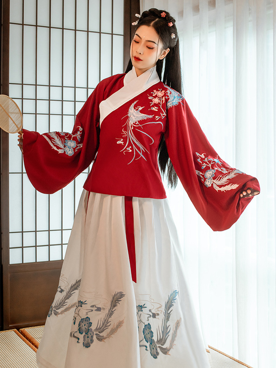 艺缕 汉服,上红下黑