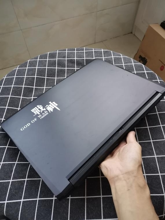 神舟战神z7游戏本 i7七代 gtx106...