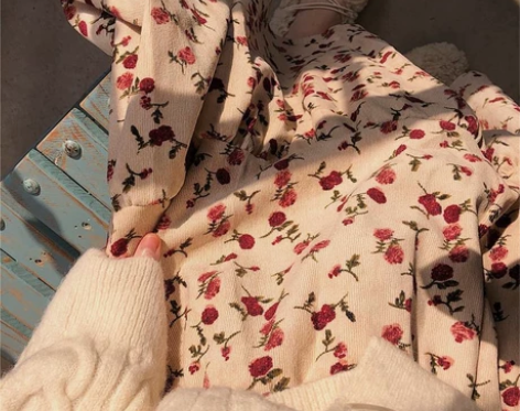 法式复古碎花大摆裙春秋裙子2022新款高腰...