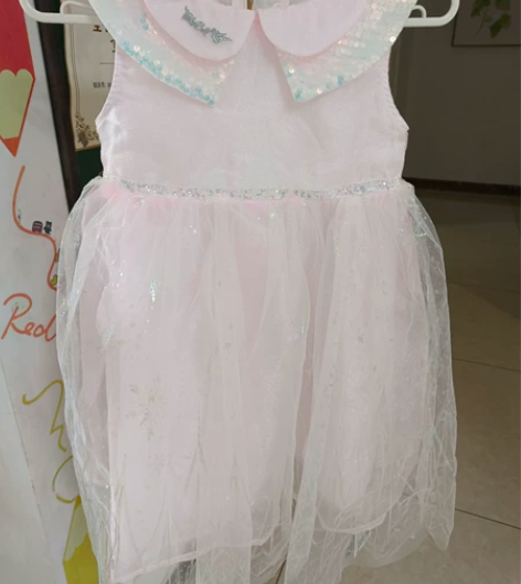 仅试穿，今年娃娃不是公主风，尺码140， ...