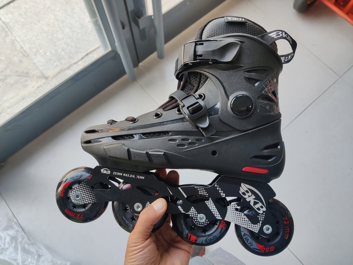 飞鹰成人轮滑鞋平花鞋儿童轮滑鞋  可以视频...