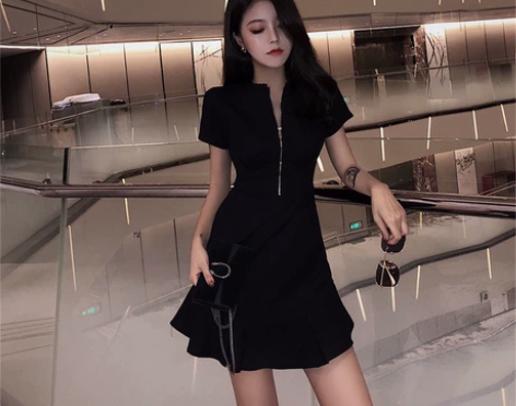 心机裙子设计感超仙女冷淡风赫本小黑裙极简主...