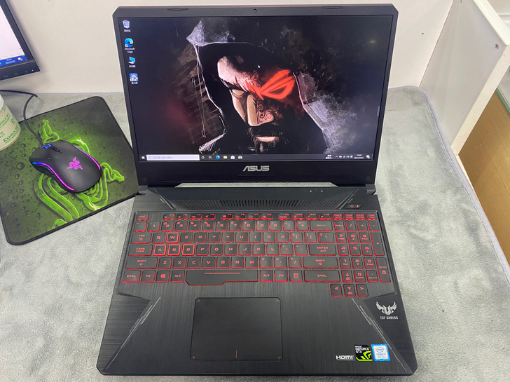 华硕飞行堡垒FX86