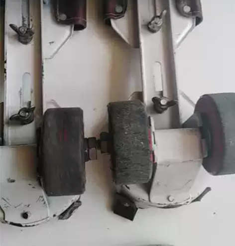 双排回轮旱冰鞋，早期的老物件既实用还可收藏...