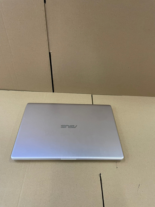 华硕S4300U I7 8550 8G 2...