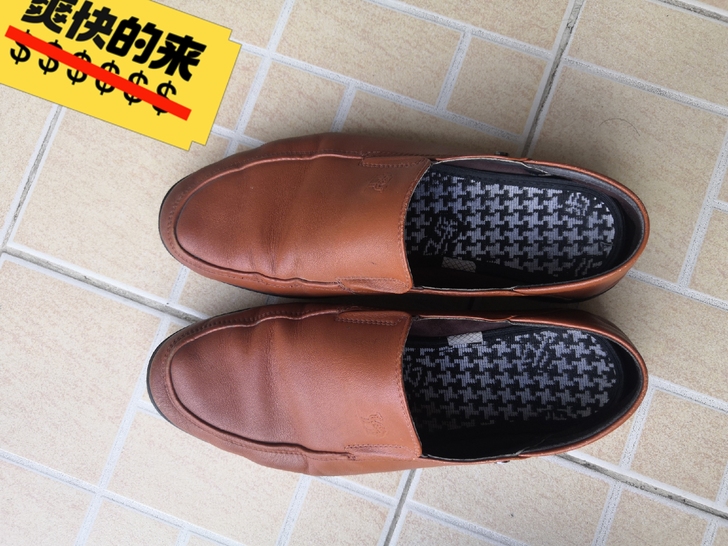 天虹买的正品骆驼休闲皮鞋41码柔软底子，原...