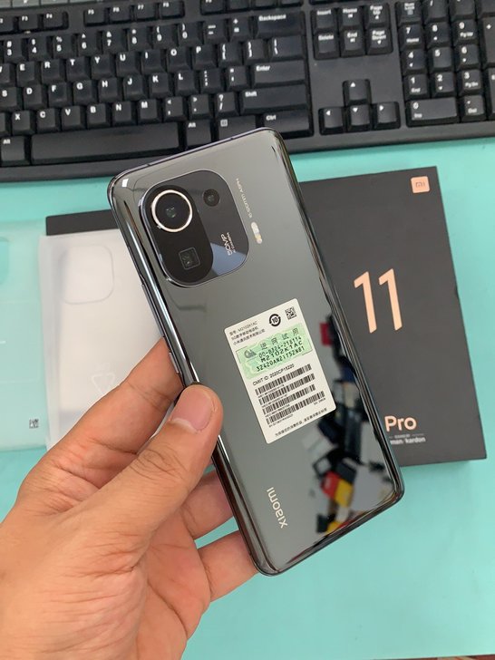 小米11pro 8+256黑色 98新6月...
