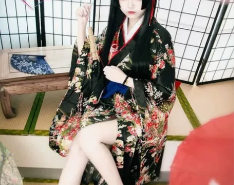 地狱少女cos阎魔爱和服 上面标注的m码但...