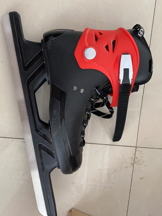 冰刀鞋 几乎全新 滑冰课 冰刀