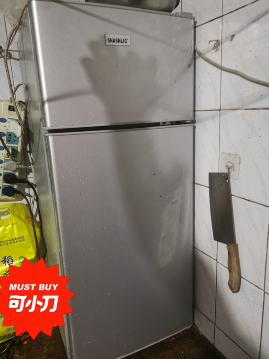 自用小冰箱，因工程做完回家，要出售9成新买...