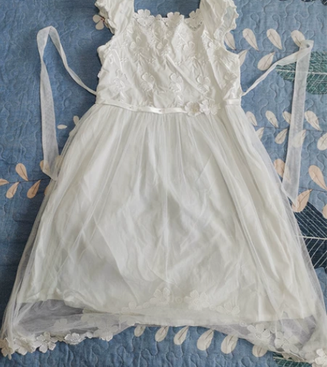 公主连衣裙，几乎全新，孩子中性风，不愿意穿...