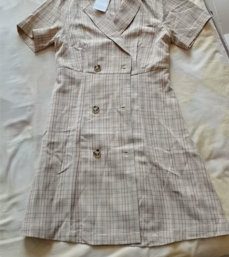 伊布都全新西装连衣裙，职业中性风，有点法式...