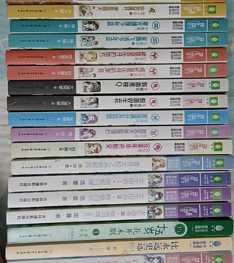 几乎全新女生青春校园文学，价格可商量， 感...