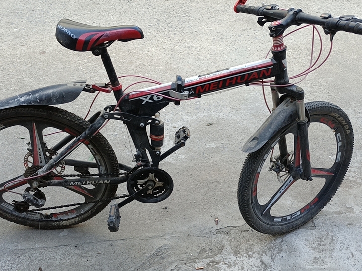 自行车便宜卖一百二十元