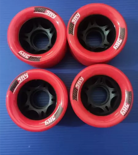 62*43 传统溜冰鞋花样轮，双排溜冰鞋滚...