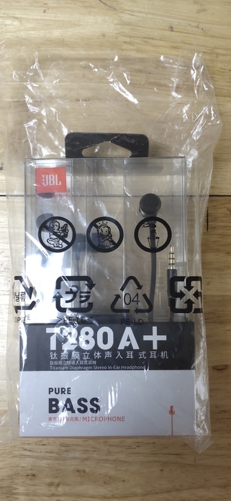JBL T280A+ 钛振膜立体声入耳式耳机