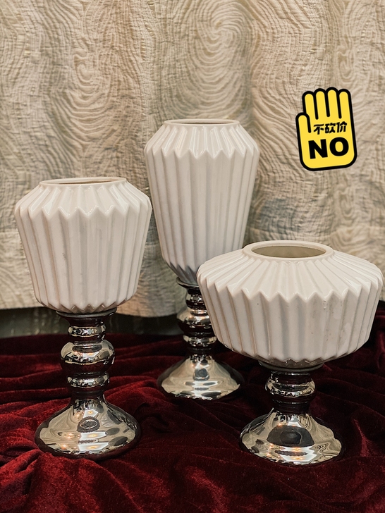 烛台三件套,99新,不包邮,发出不退不换