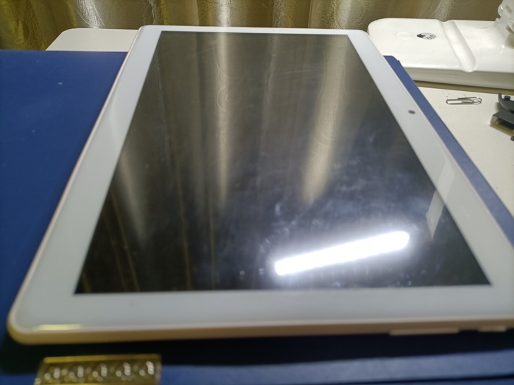 华为平板自用,去年买的,现低价出售