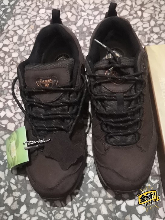 全新骆驼鞋，弟弟出差给老爸买的，记错号了，...