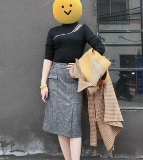 格子中裙,有两个码,一个28码,一个26码...