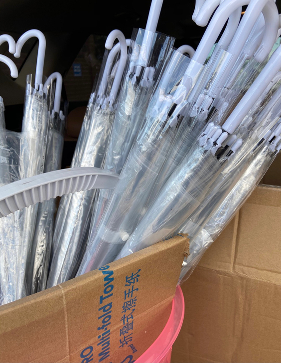 全新透明雨伞35把，可用于拍摄，婚礼，一口...