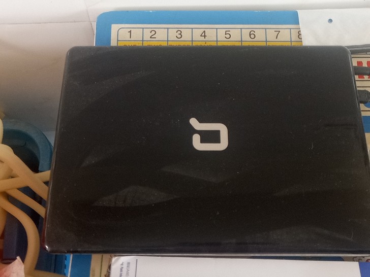 华硕笔记本电脑