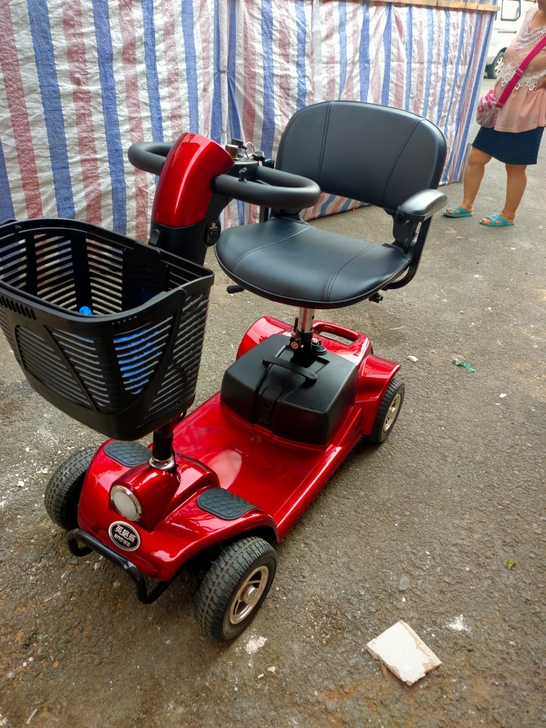 电动车，老年代步车出售，九五成新，买了一年...