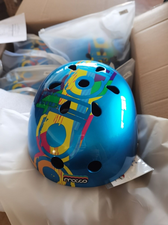 全新米高k9S头盔护具三层包男女溜冰鞋轮滑...