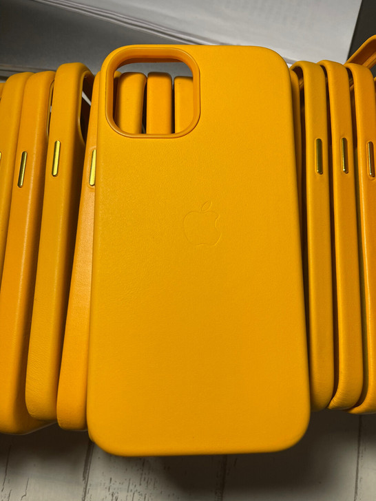 iPhone12promax官方手机壳