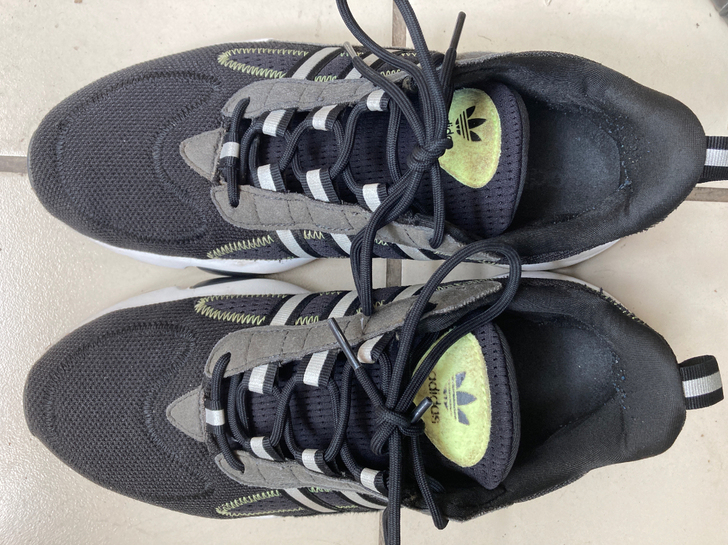 阿迪三叶草运动鞋43/265