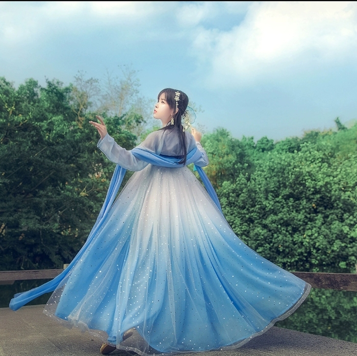 千韵岗原创汉服 星空系列 辰莲鱼梦 一套