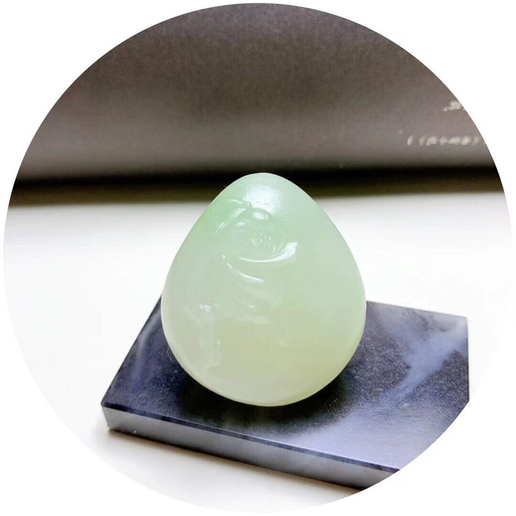 玉雕师傅亏本出翠青