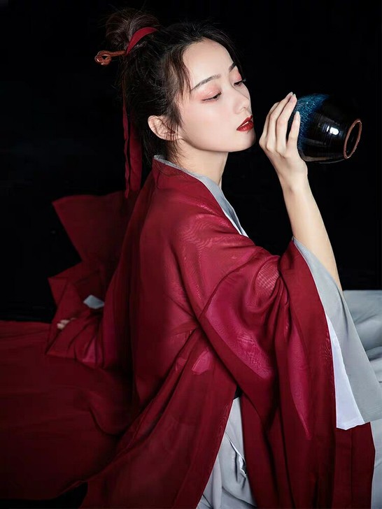 侠客汉服红色古装