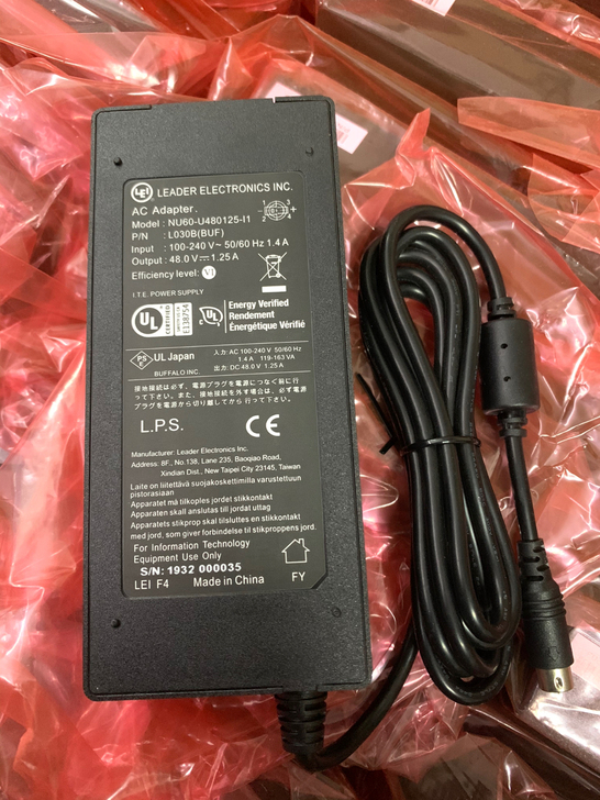 原装LEl48v1.25a电源适配器，接口...