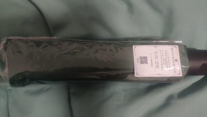 全新折叠伞，买回来没用过，墨绿色