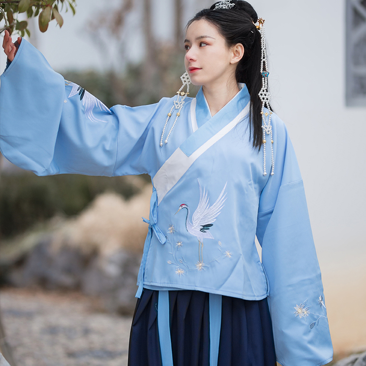 【出】千韵岗原创 与鹤游 明制交领琵琶袖袄...