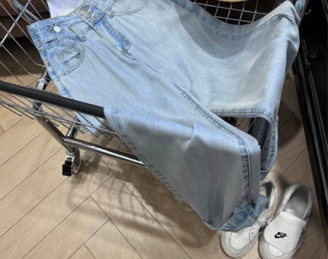 垂感飘逸 浅蓝太治愈了 天丝高腰阔腿牛仔裤...