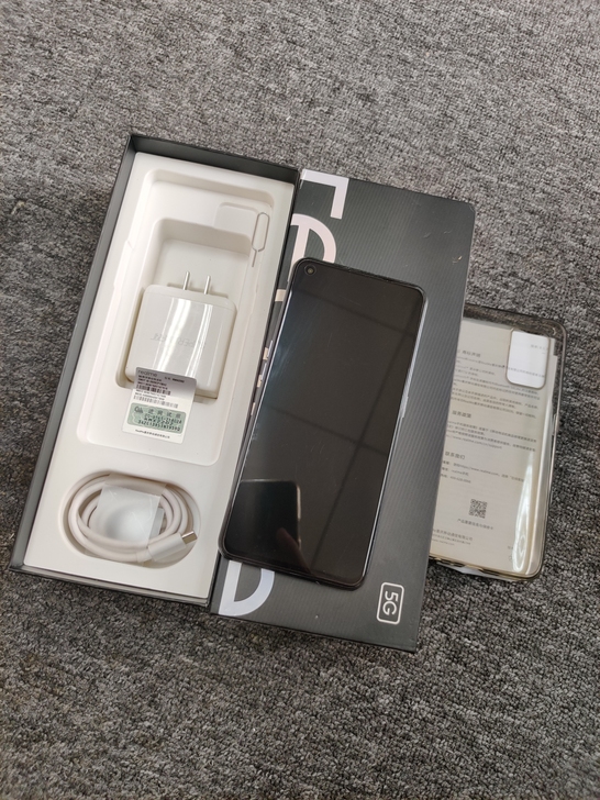 realme 真我GT 深海飞艇 12+2...