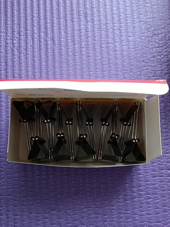 黑色长尾夹，有30个吧